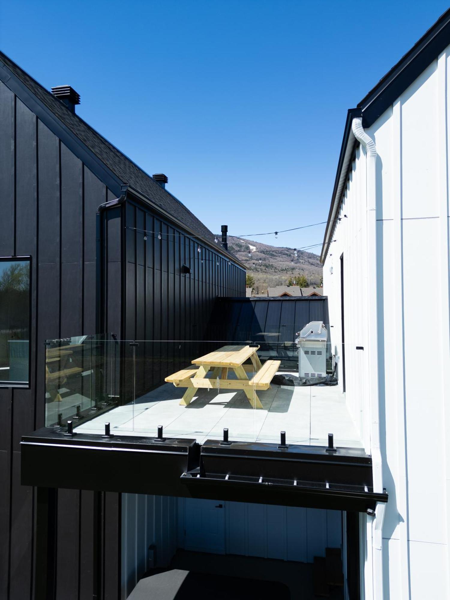 Sofa Villas Mont Sainte-Anne Beaupre Exterior photo