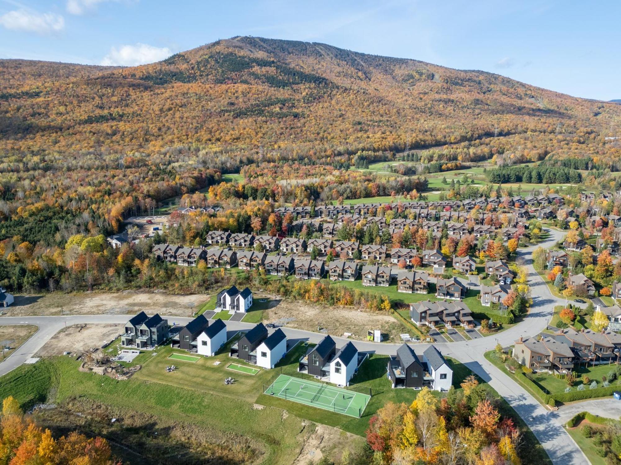 Sofa Villas Mont Sainte-Anne Beaupre Exterior photo